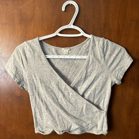 Garage crop top - Picture 1 of 1